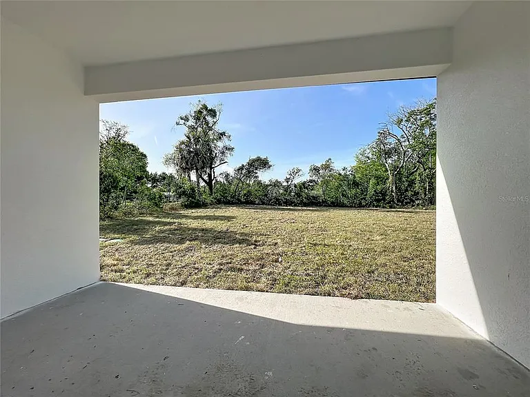 356 W 4th St — Photo 30