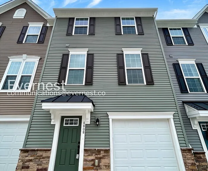 8808 Stevenson Ln — Photo 1
