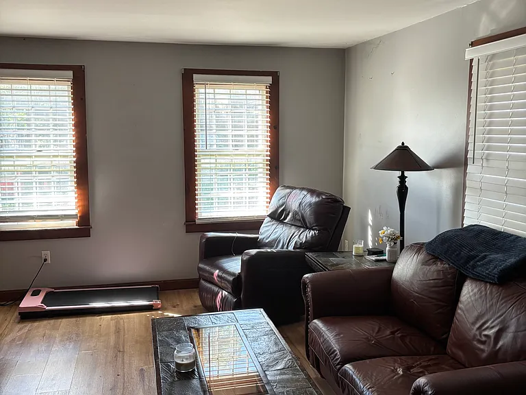 4 Tanyard Ln #1 — Photo 4