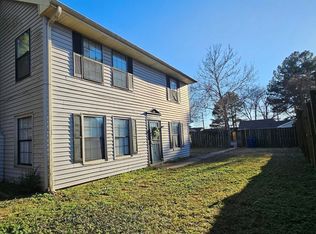 6724 Racquet Club Dr, Memphis, TN 38119