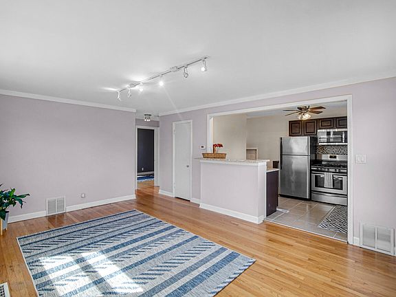 2nd image of 3934 Johnson Ave