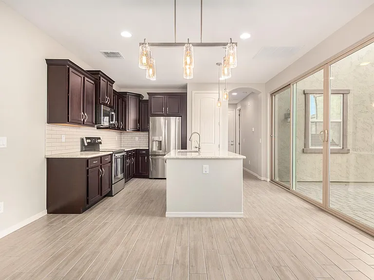 2570 S Quaintance St — Photo 19