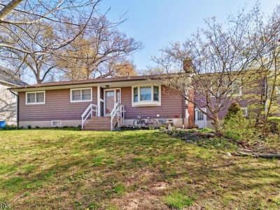 30 Mckinley Ave, East Hanover, NJ, 07936