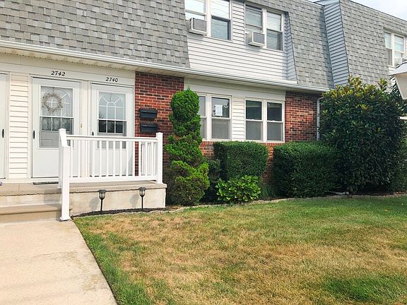 2nd image of 2740 Bay Ave #2740