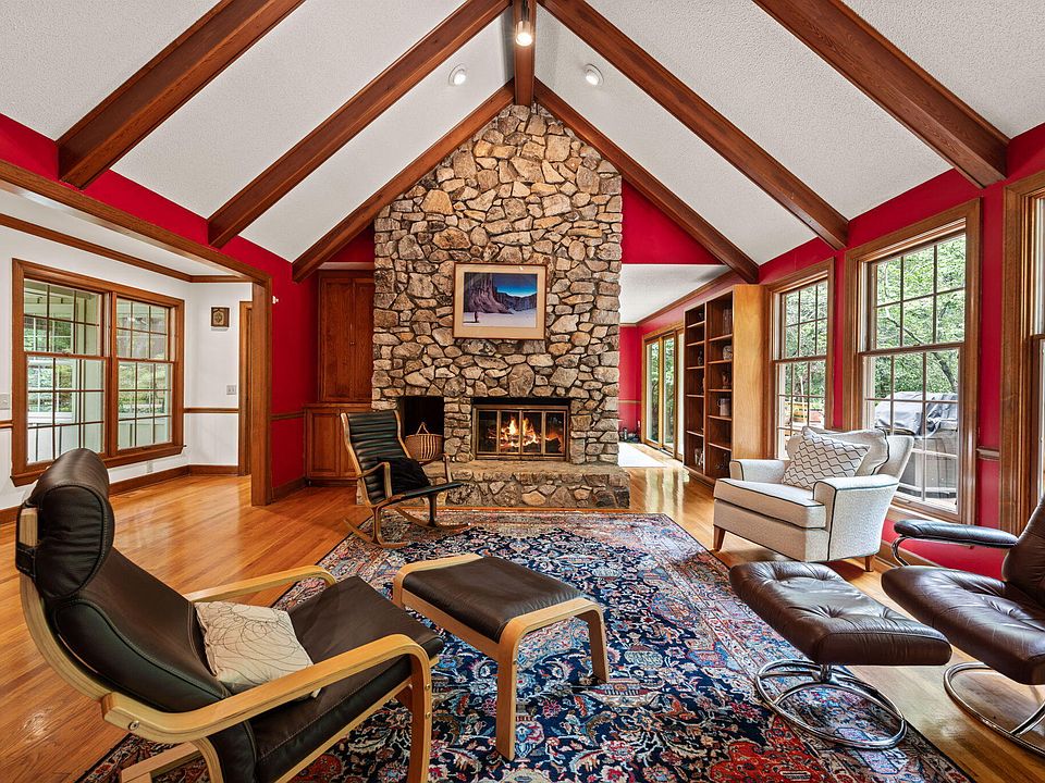 1st image of 134 Hunters Ridge Rd