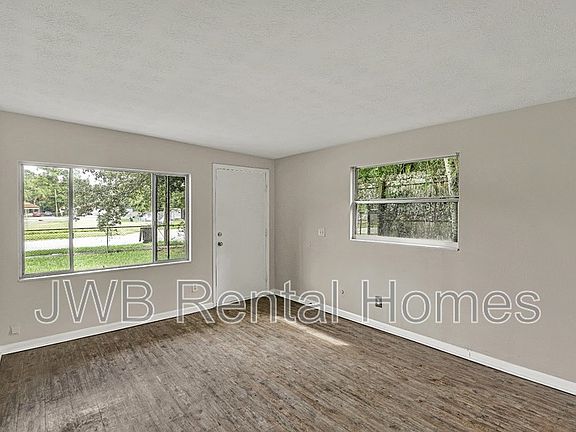 3rd image of 3142 Mecca St