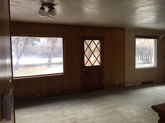 5th image of 2122 Hillside Dr