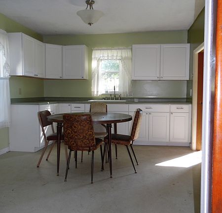 4th image of 513 N 5th St