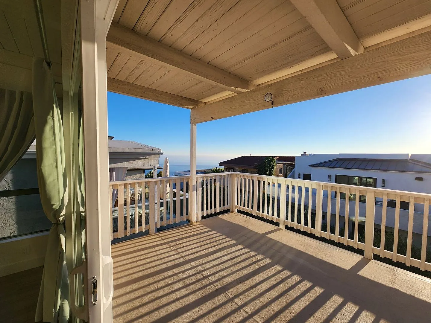 Beautiful Laguna Beach home! — Photo 1