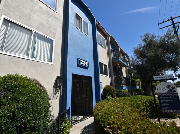 12241 Burbank Blvd APT 207