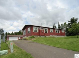 40 Quincy Dr, Silver Bay, MN 55614