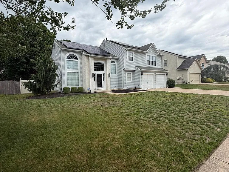 14 Wood Thrush Ave — Photo 2
