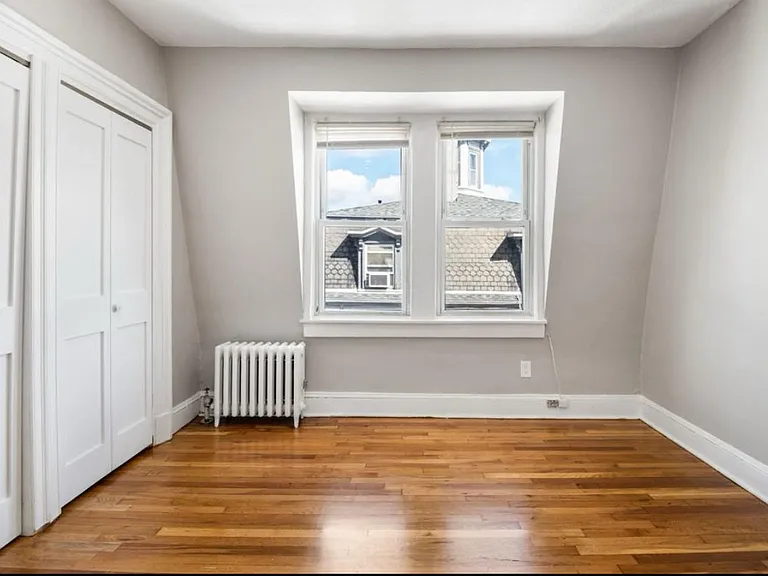501 Warren St #6 — Photo 13