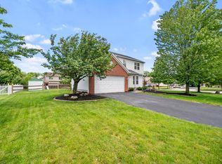 1970 Twin Flower Cir, Grove City, OH 43123