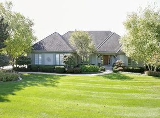 3N462 Curling Pond Ct, Campton Hills, IL 60119