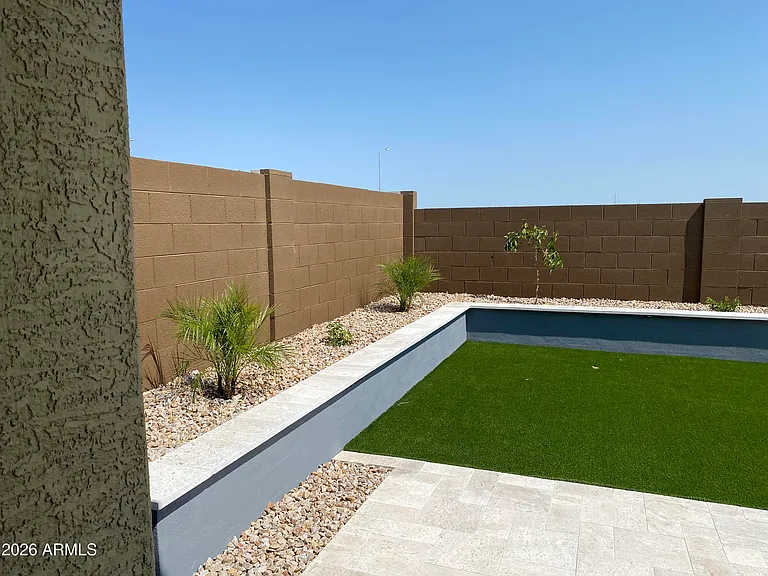 8826 W Medlock Dr — Photo 29