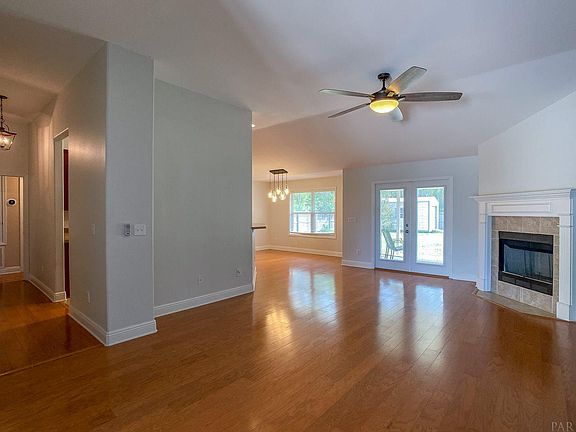 4th image of 1817 Southbay Dr