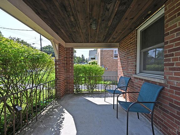 3rd image of 3224 Hanna Ave