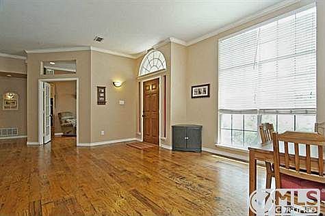 5th image of 908 Lazy Grove Ct