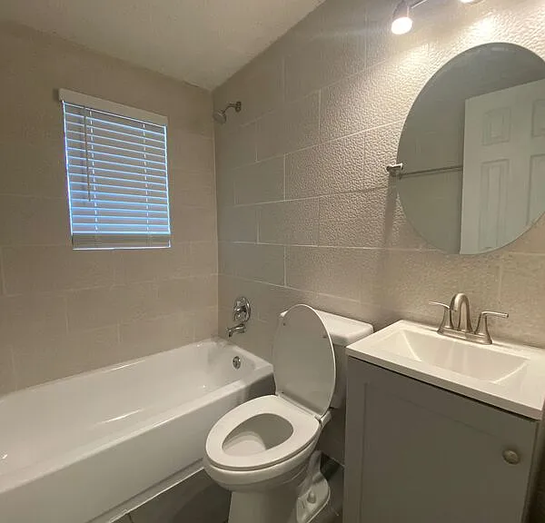 2818 Palmdale St — Photo 18
