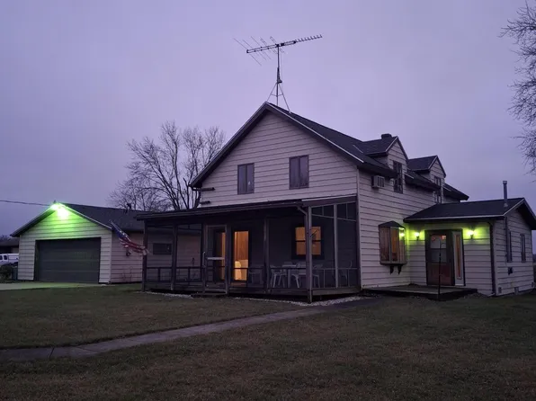 8110 312th AVENUE, Burlington, WI 53105