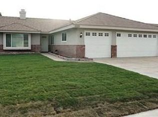 10570 Roxbury Ave, Bloomington, CA 92316