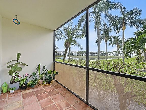 2nd image of 1109 Green Pine Boulevard #G1