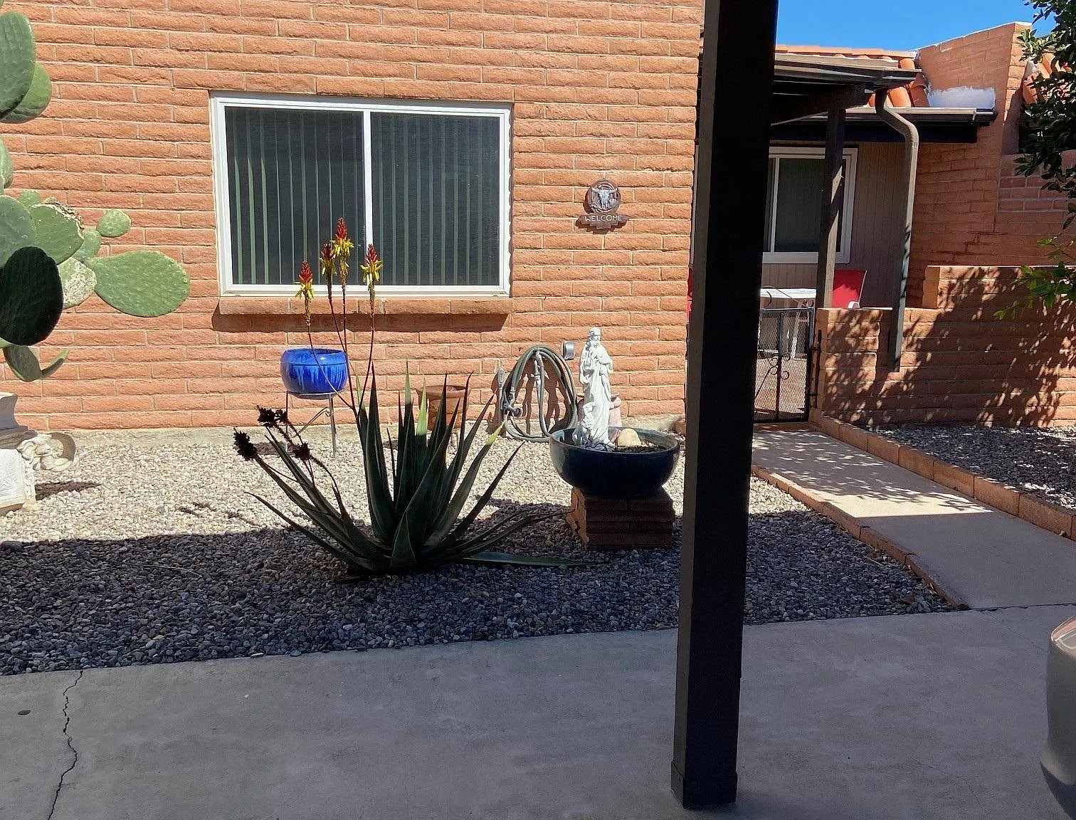 2 bed, 1090 sqft, $1,450 — Photo 3