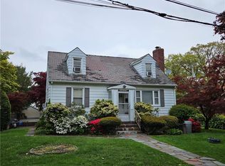 119 Fowler Ave, Yonkers, NY 10701