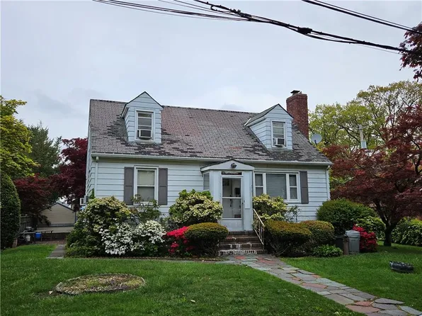 119 Fowler Avenue, Yonkers, NY 10701