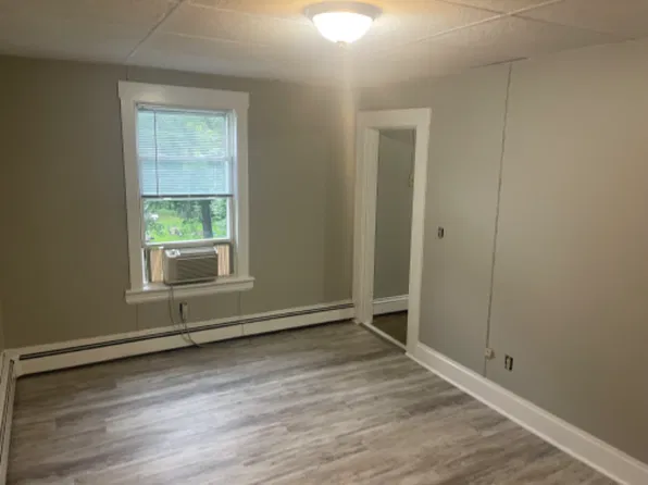 68 Batchelder St #3, Laconia, NH 03246