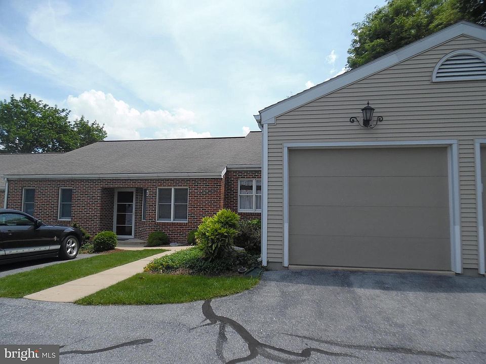 2nd image of 50 Woodland Est
