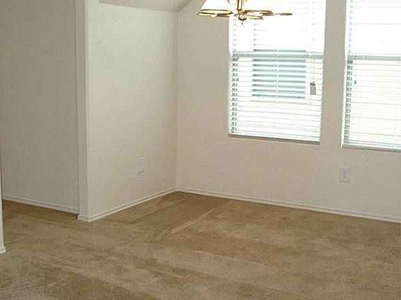 5th image of 2626 Cyrus Hill Dr