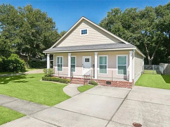 23 Willow Dr, Gretna, LA 70053
