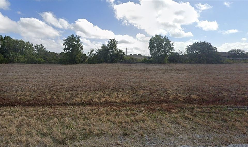 2nd image of 117 NW 24th Ave