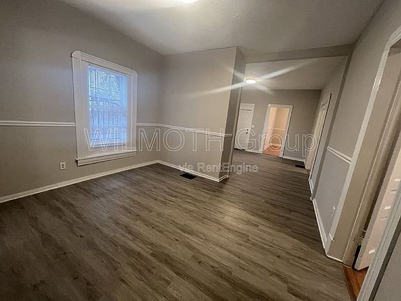 5th image of 2509 E 10th St