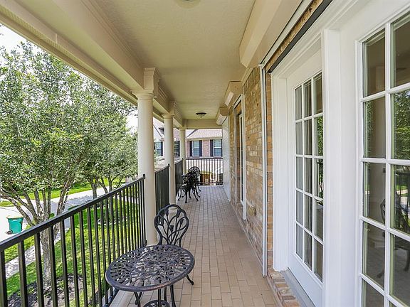 5th image of 2505 Sparkling Brook Ct