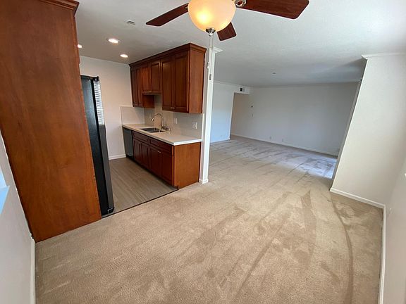 2nd image of 2081 Whitman Way #127
