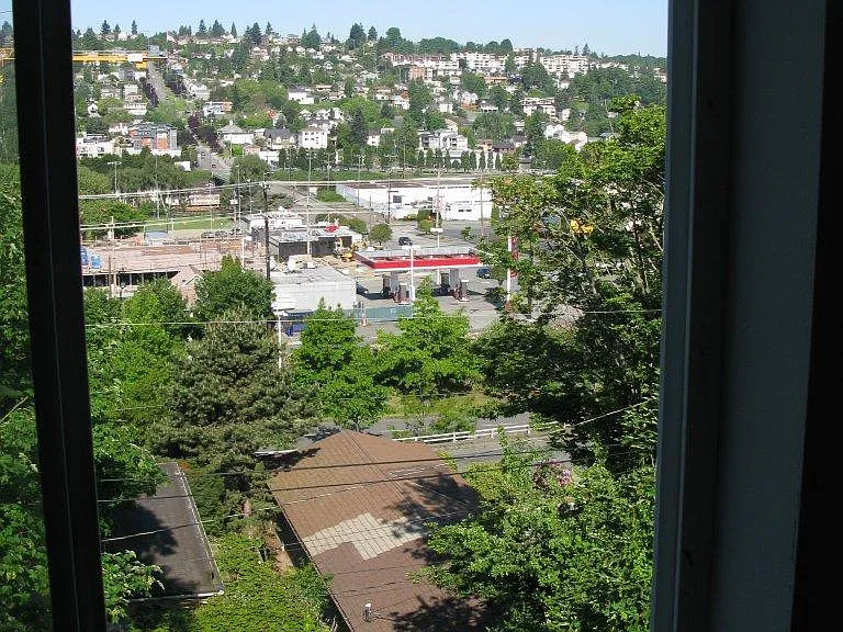 14th Ave W — Photo 8
