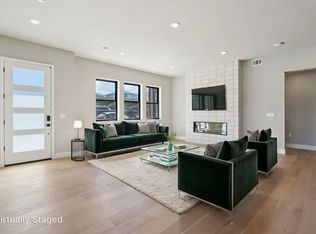 119 10th St, Marina, CA 93933