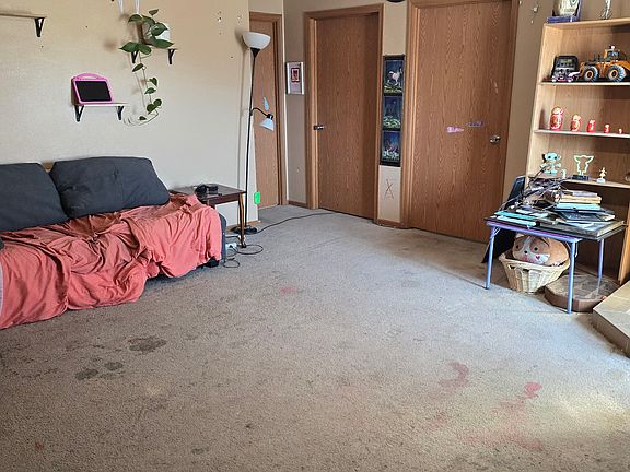 4th image of 466 W 2000 S