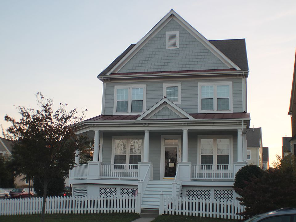 2nd image of 3884 Carriage Hill Dr