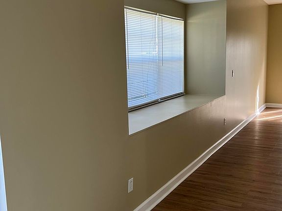 5th image of 2539 Creekside Drive