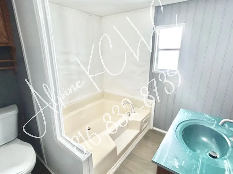 142 Countryside Ln — Photo 2
