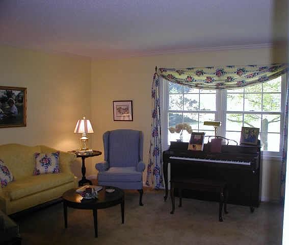 2nd image of 11529 N Rolling Springs Dr