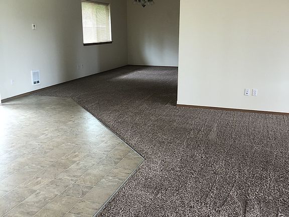 4th image of 35419 89th Avenue Ct S
