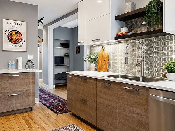 2nd image of 10 Pompeii St #2