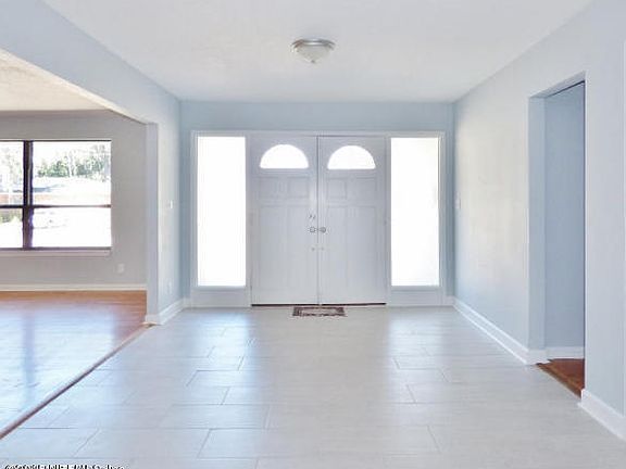 2nd image of 3642 Leewood Ln