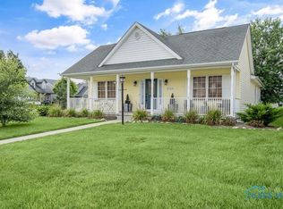 8109 Sunset Ln, Sylvania, OH 43560