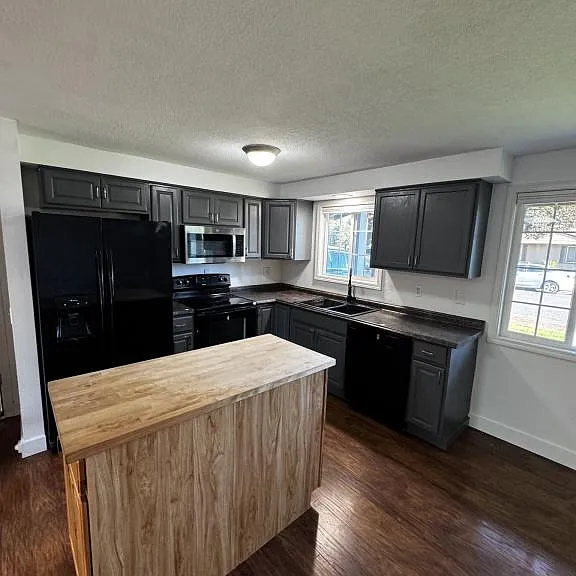 33691 NE Karen Pl — Photo 3